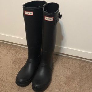 Tall excellent condition rain boots